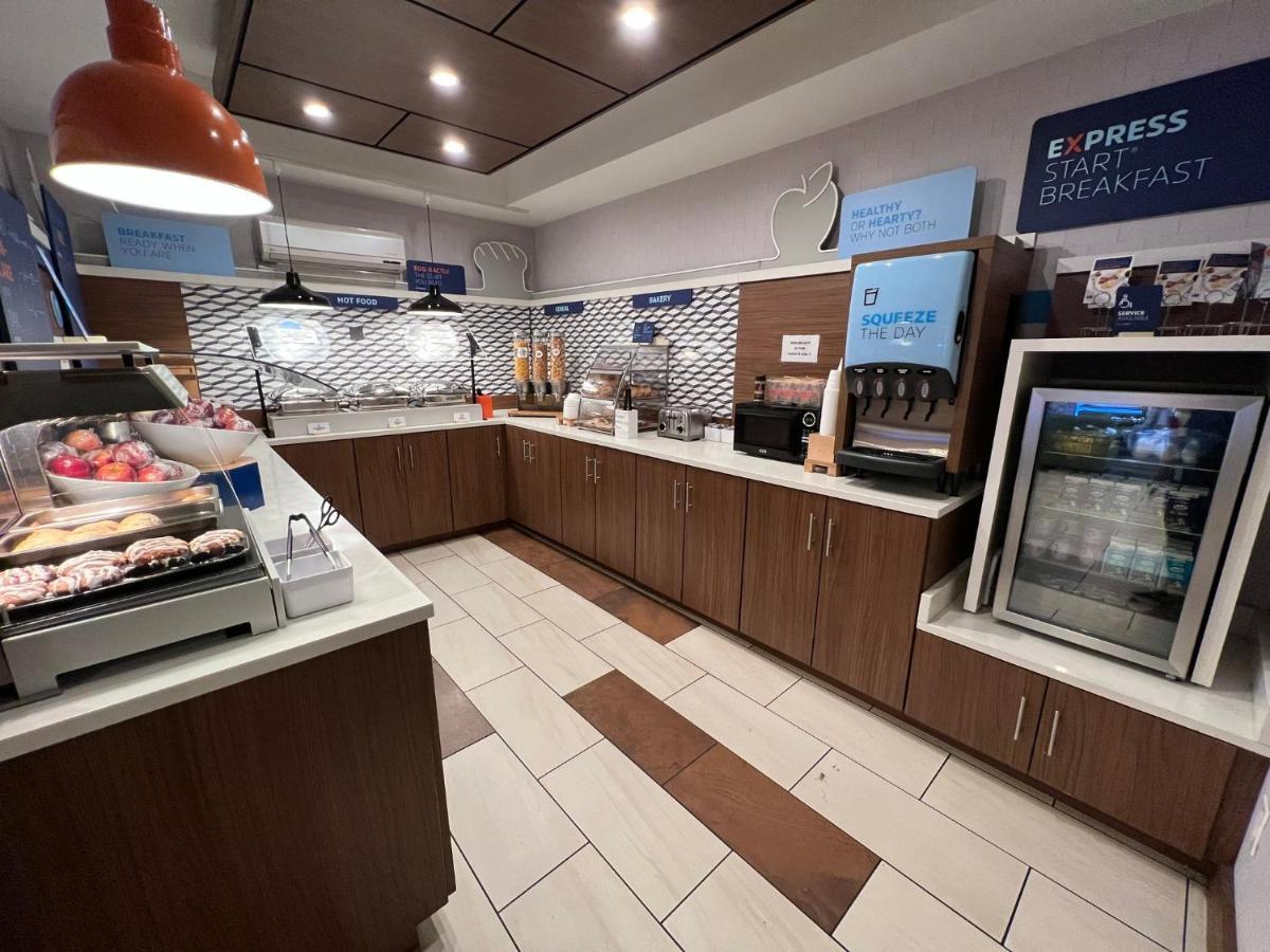 Holiday Inn Express Pittsburgh-Bridgeville By Ihg Exterior foto