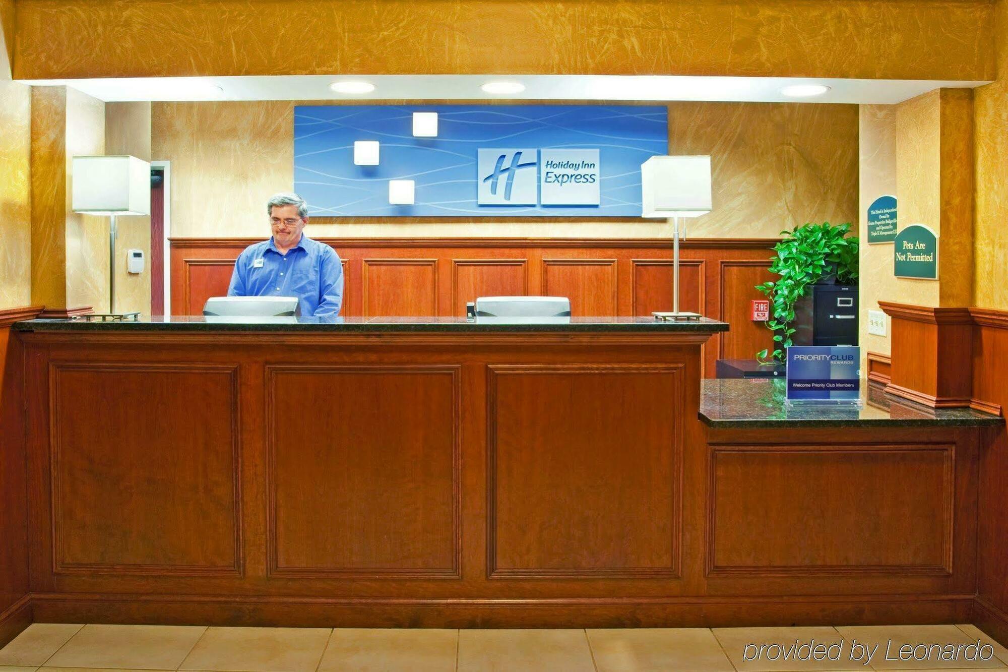 Holiday Inn Express Pittsburgh-Bridgeville By Ihg Exterior foto
